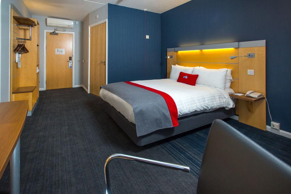 Express By Ihg 3*